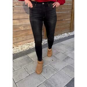 Judy Blue Tummy Control Skinny Jeans in Black Wash NWT!